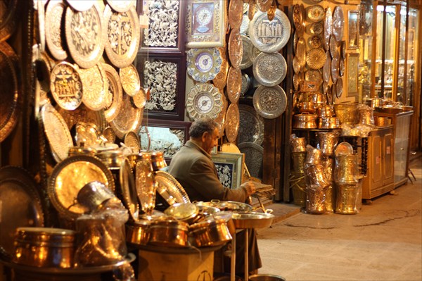 Исфахан. рынок. В ряду медников